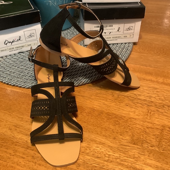 Qupid Black Lizard Suede Sz 7 Sandals ~ NIB - Picture 8 of 8